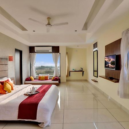Goverdhan Greens Resort Dwarka L Hotels In Dwarka Exterior foto