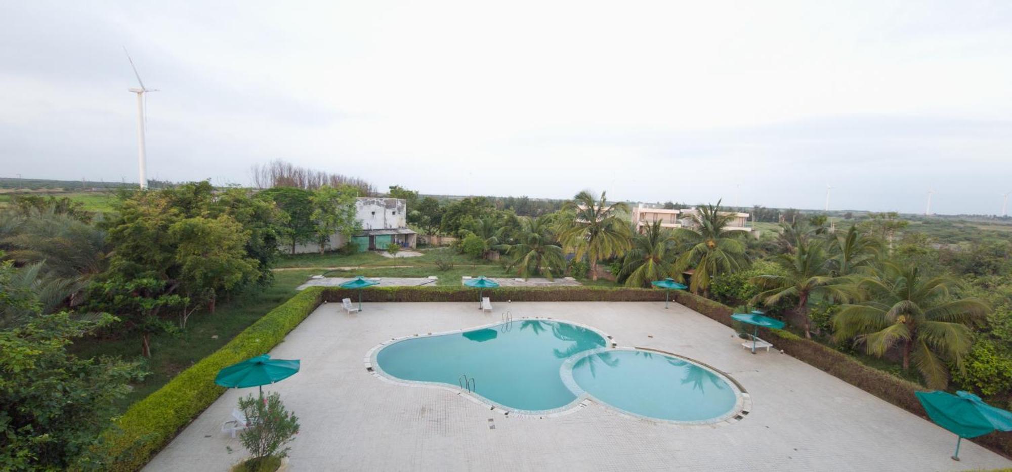 Goverdhan Greens Resort Dwarka L Hotels In Dwarka Exterior foto