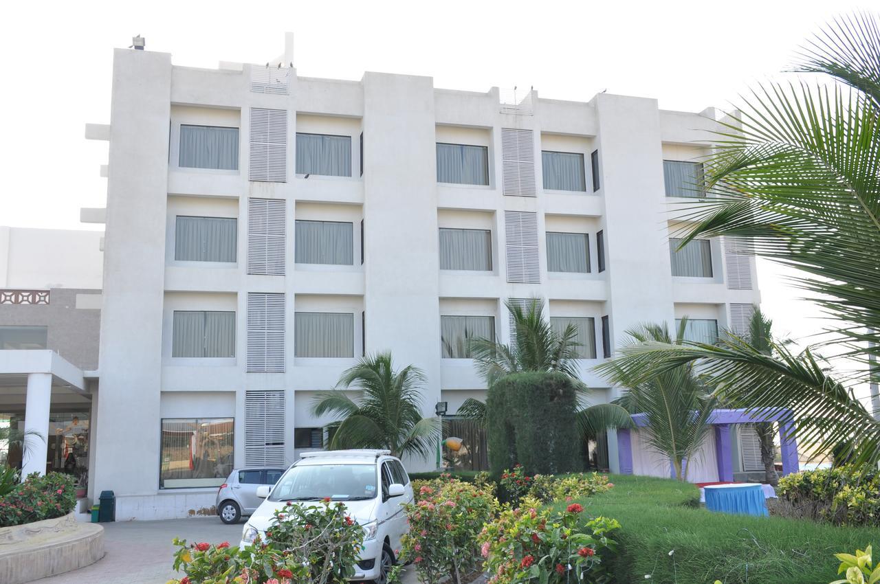 Goverdhan Greens Resort Dwarka L Hotels In Dwarka Exterior foto