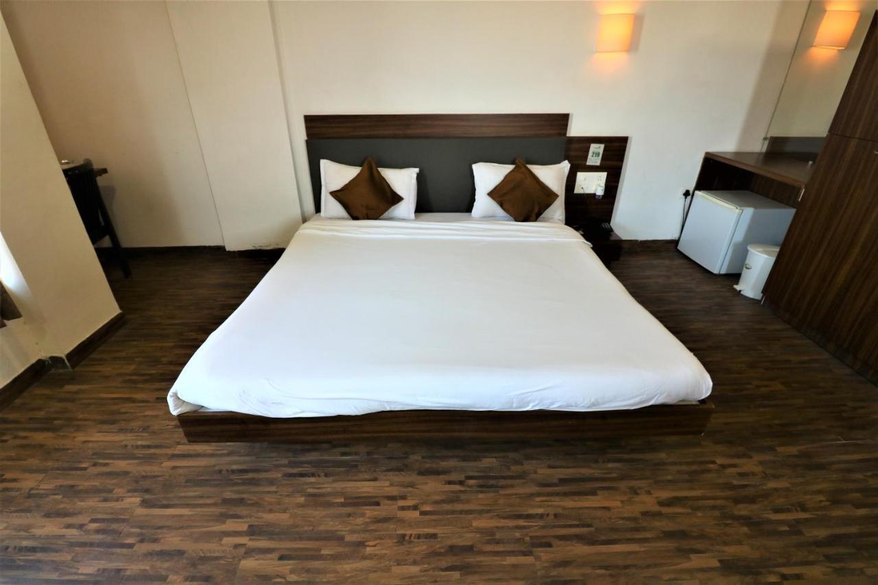 Goverdhan Greens Resort Dwarka L Hotels In Dwarka Exterior foto